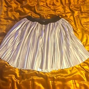 Rockets of Awesome Silver Pletted Shimmering  Skirt for Girl Size 4.